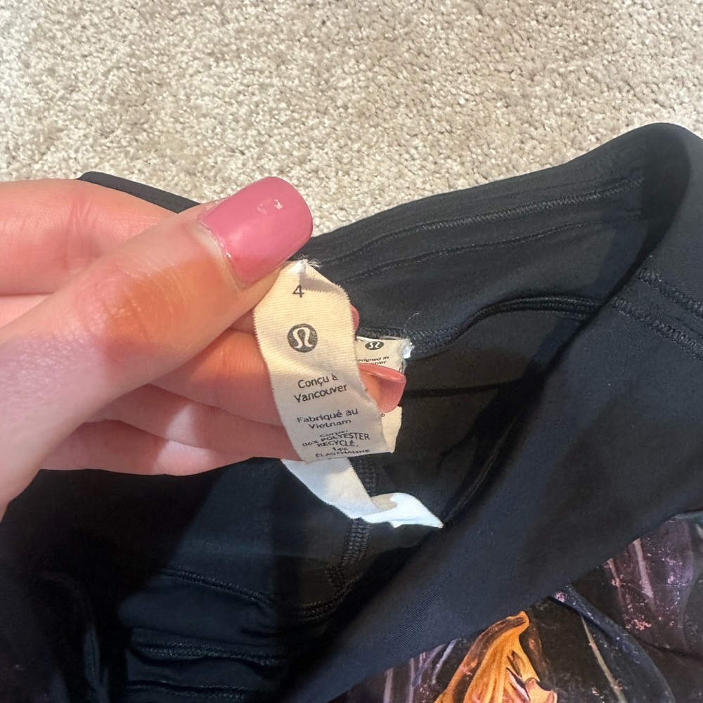 Lululemon pattern skort - Picture 2 of 3
